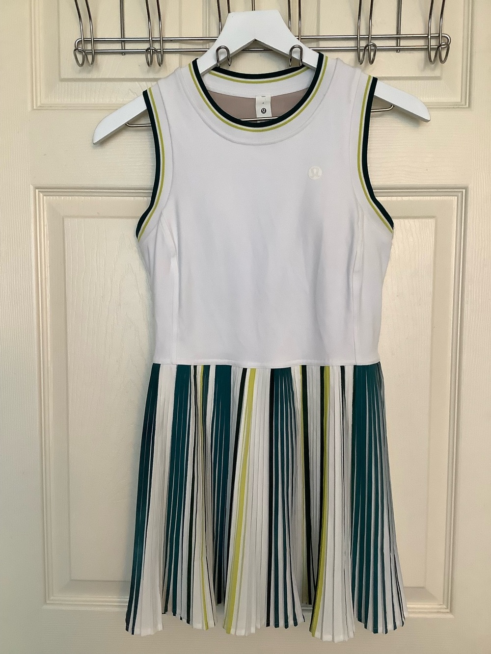 Lululemon Varsity Scoop-Neck Linerless Tennis Dress White Size 6 - Picture 3 of 11